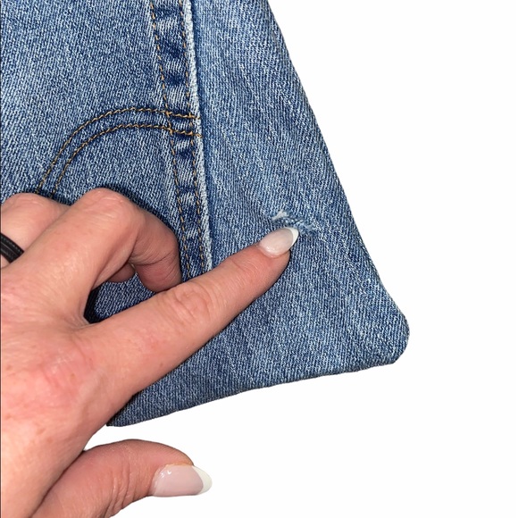 Handmade re-purposed Levi’s LGBTQ denim shoulderbag - Picture 2 of 10